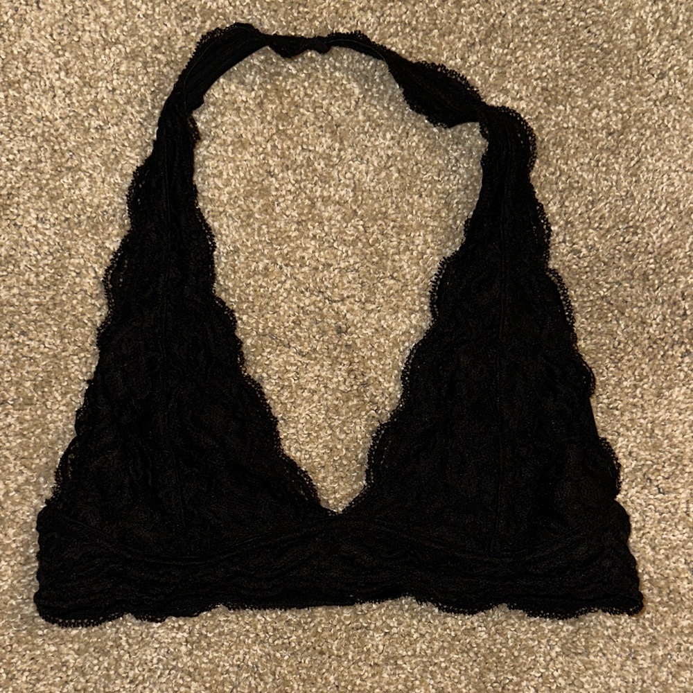 Chic Black Lace Bandeau